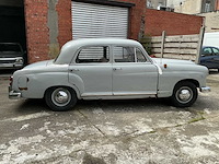 Mercedes ponton 190d oldtimer - afbeelding 22 van  24