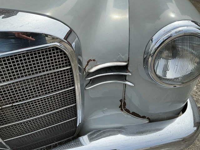 Mercedes ponton 190d oldtimer - afbeelding 23 van  23