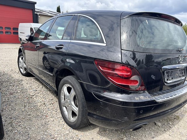 Mercedes r-klasse - afbeelding 9 van  13