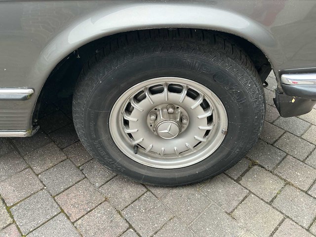 Mercedes r107 sl280 oldtimer - afbeelding 4 van  32