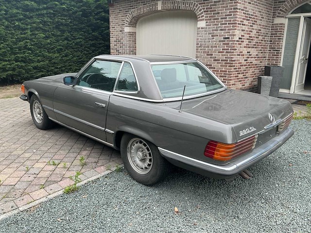 Mercedes r107 sl280 oldtimer - afbeelding 23 van  32