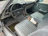 Mercedes r107 sl280 oldtimer - afbeelding 16 van  32