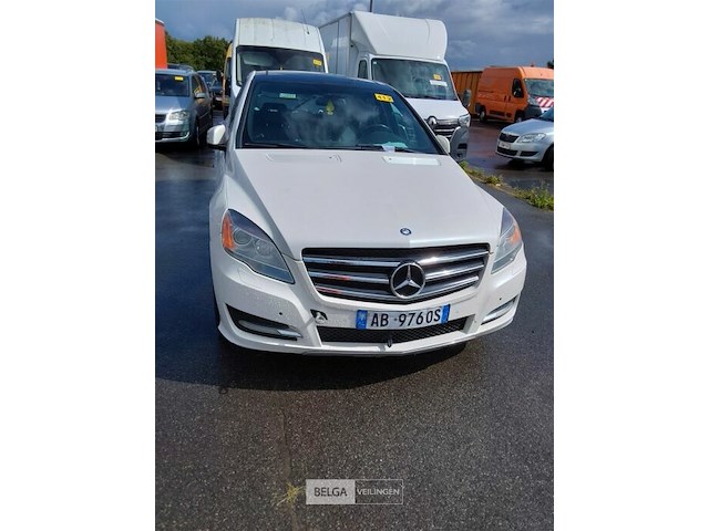 Mercedes r350, enkel voor vergunninghouders en erkende centra voor verschrotting - afbeelding 1 van  5