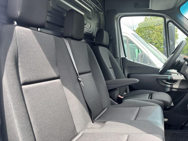 Mercedes sprinter, 2023 - afbeelding 13 van  21