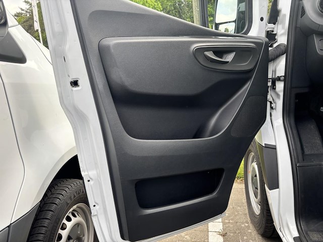 Mercedes sprinter, 2023 - afbeelding 18 van  21