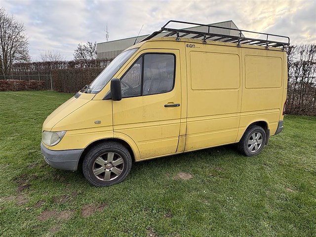 Mercedes sprinter 208cdi - afbeelding 12 van  33