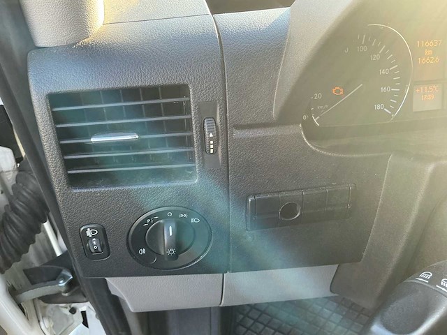 Mercedes sprinter 311 cdi lichte bestelwagen bedrijfswagen - afbeelding 31 van  50