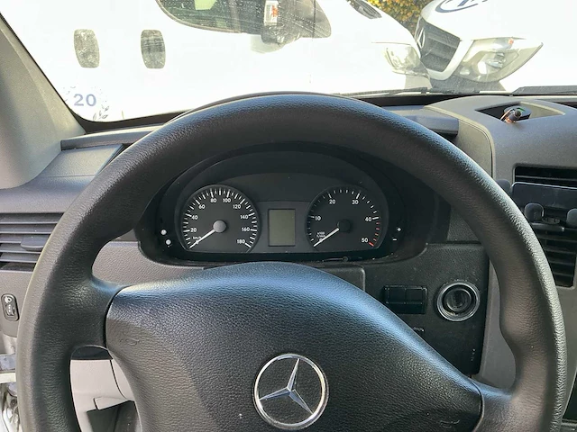 Mercedes sprinter 906bb35 bedrijfswagen met koel en diepvriesinstallatie - afbeelding 9 van  18