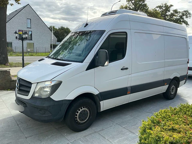 Mercedes sprinter 906bb35 bedrijfswagen met koel en diepvriesinstallatie - afbeelding 1 van  18