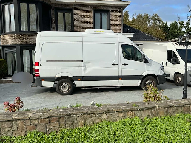 Mercedes sprinter 906bb35 bedrijfswagen met koel en diepvriesinstallatie - afbeelding 15 van  18