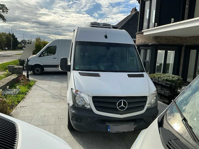 Mercedes sprinter 906bb35 bedrijfswagen met koel en diepvriesinstallatie - afbeelding 17 van  18