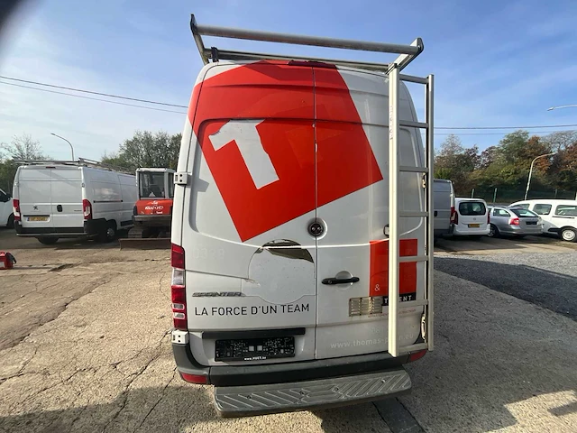 Mercedes sprinter bus - afbeelding 27 van  30