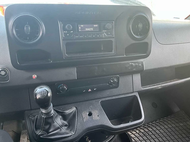 Mercedes sprinter bus - afbeelding 16 van  28