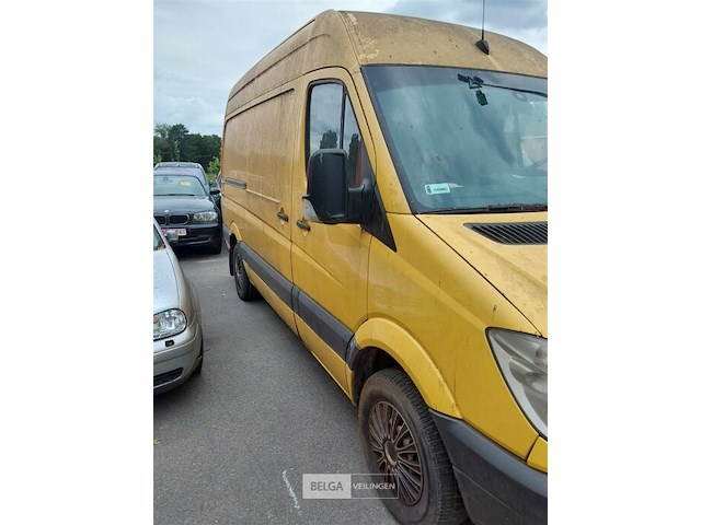 Mercedes sprinter, enkel voor vergunninghouders en erkende centra voor verschrotting - afbeelding 3 van  4