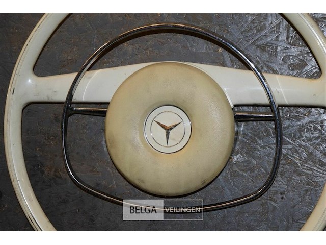Mercedes stuur - afbeelding 2 van  3