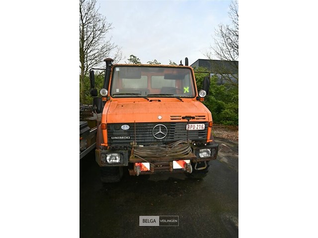 Mercedes unimog vrachtwagen - afbeelding 12 van  19