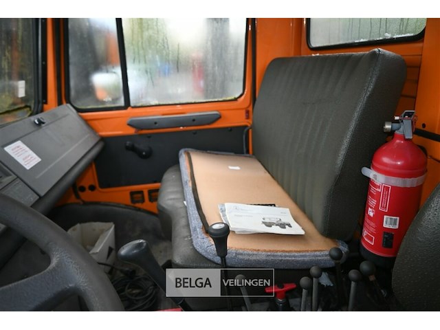 Mercedes unimog vrachtwagen - afbeelding 15 van  19