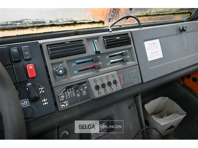Mercedes unimog vrachtwagen - afbeelding 16 van  19