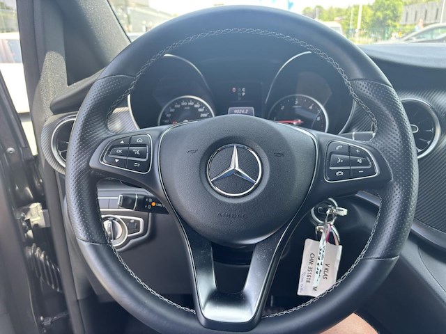 Mercedes v-klasse, 2024 - afbeelding 8 van  32