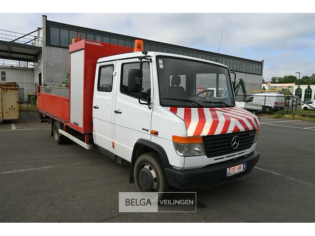 Mercedes vario vrachtwagen - afbeelding 17 van  30