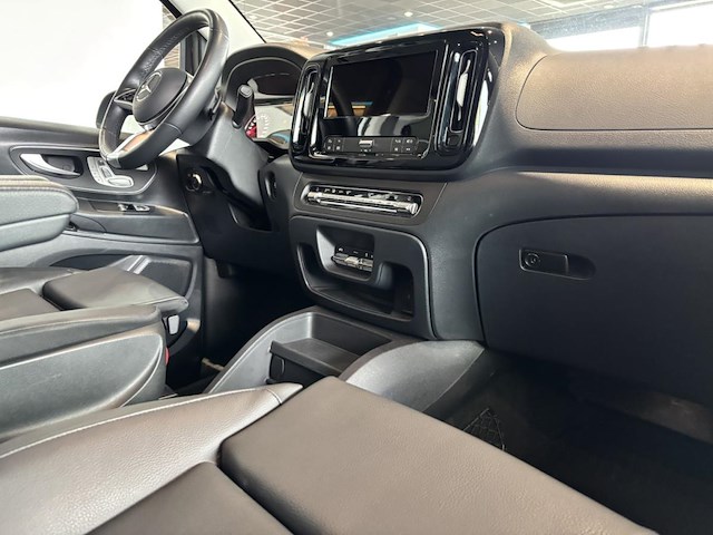 Mercedes vito tourer, 2024 - afbeelding 24 van  31