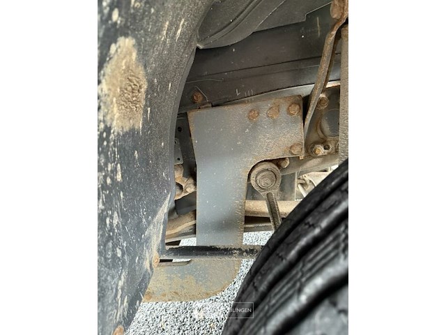 Mercedes vrachtwagen met containersysteem en fassi kraan - afbeelding 21 van  23