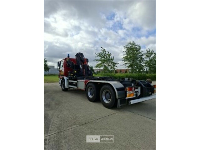 Mercedes vrachtwagen met haakarm en kraan - afbeelding 2 van  21