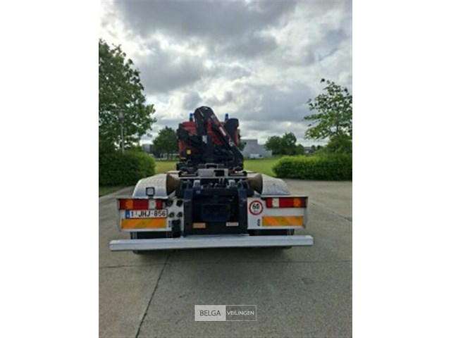 Mercedes vrachtwagen met haakarm en kraan - afbeelding 3 van  21
