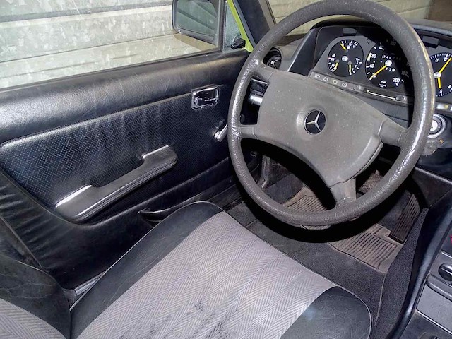 Mercedes w123(200), 1981 - afbeelding 22 van  51