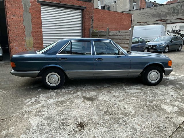 Mercedes w126 380se oldtimer - afbeelding 25 van  27