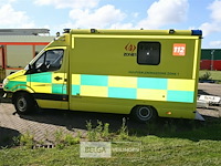 Mercedes ziekenwagen - afbeelding 10 van  21
