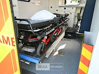 Mercedes ziekenwagen - afbeelding 13 van  21
