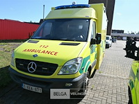 Mercedes ziekenwagen - afbeelding 6 van  17