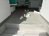 Mercedes ziekenwagen - afbeelding 8 van  17