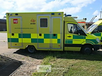 Mercedes ziekenwagen - afbeelding 10 van  17