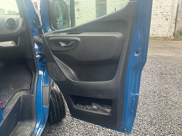 Mercedes_benz sprinter v6 3.0 diesel 906bb35 bestelwagen - afbeelding 2 van  19