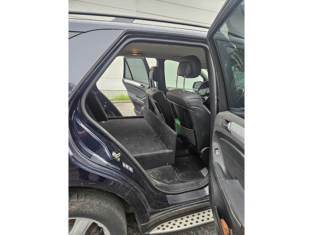 Mercedesml300 cdi - afbeelding 18 van  18