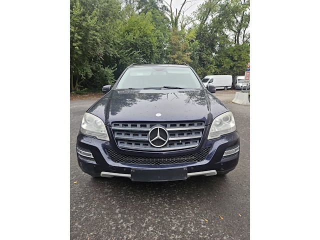 Mercedesml300 cdi - afbeelding 3 van  18