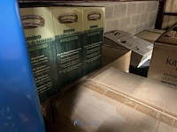 Merchandisegoederen met metalen rek - afbeelding 20 van  48
