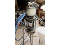 Merk en model van airless verfspuit zijn onleesbaar - afbeelding 2 van  10