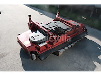 Merk en model van het grasmaaidek zijn onleesbaar - afbeelding 2 van  9