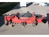 Merk en model van het grasmaaidek zijn onleesbaar - afbeelding 4 van  9