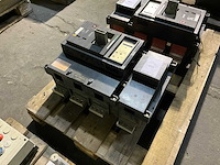 Merlin gerin compact cm2500 vermogensautomaat - afbeelding 2 van  8