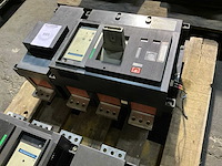 Merlin gerin compact cm2500n vermogensautomaat - afbeelding 1 van  4