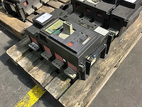 Merlin gerin compact cm2500n vermogensautomaat - afbeelding 2 van  5