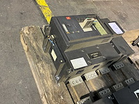 Merlin gerin compact cm2500n vermogensautomaat - afbeelding 4 van  5