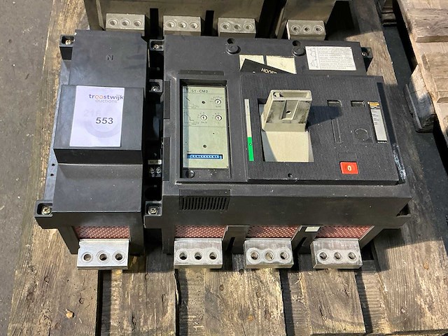 Merlin gerin compact cm2500n vermogensautomaat - afbeelding 1 van  6