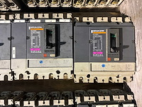 Merlin gerin compact vermogensschakelaar (16x) - afbeelding 3 van  4