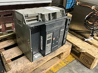 Merlin gerin nt10h2 stroomonderbreker - afbeelding 3 van  4