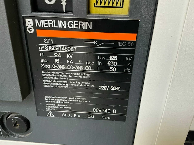 Merlin gerin sm6 spanningsschakelinstallatie - afbeelding 13 van  14